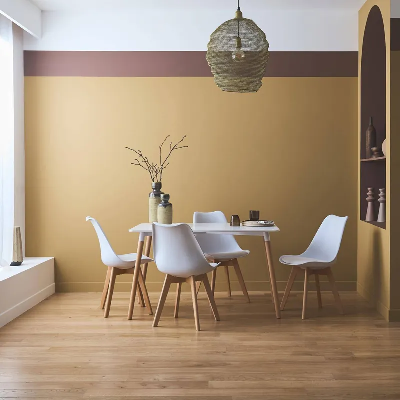 Mesa de comedor escandinava con patas de madera y 4 sillas - Mesas de comedor