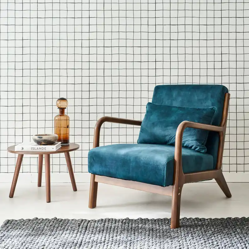 Sillón escandinavo de terciopelo y madera de hevea - Sillones