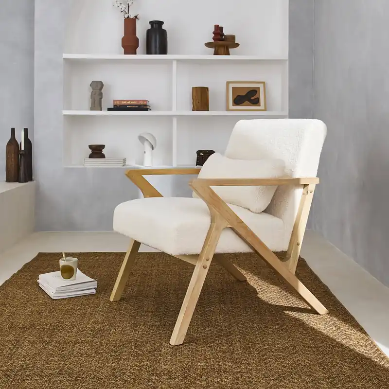 Sillón estilo escandinavo de madera de hevea borreguito - Sillones