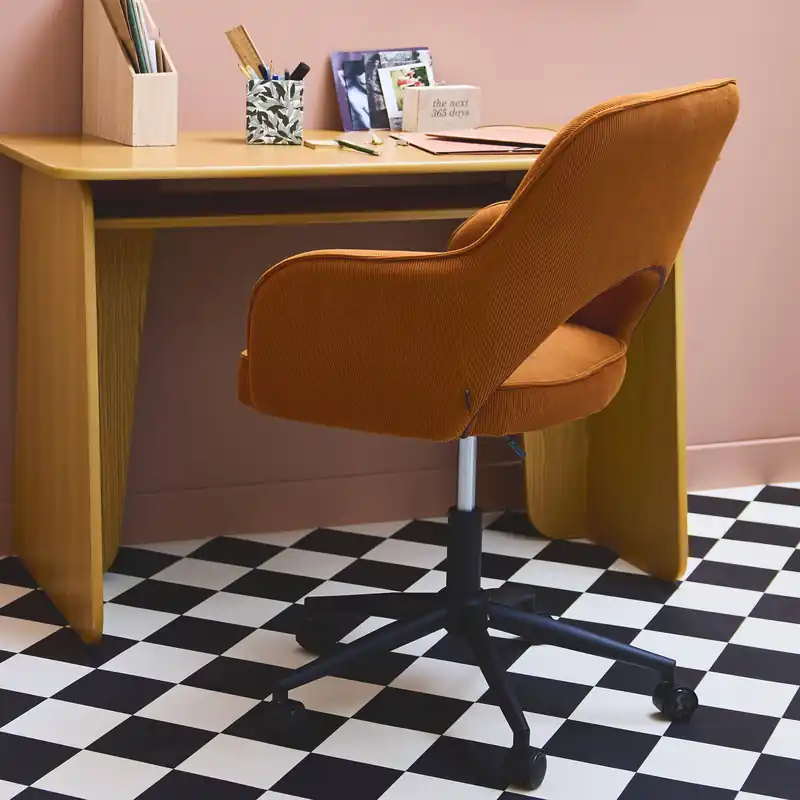 Silla de oficina con ruedas de pana fina y base negra - Sillas de Oficina