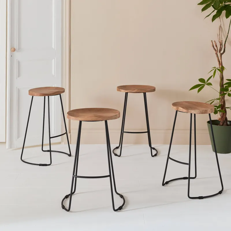 Taburete de bar de madera de mango y acero, 65cm, set de 4 - Taburetes de cocina