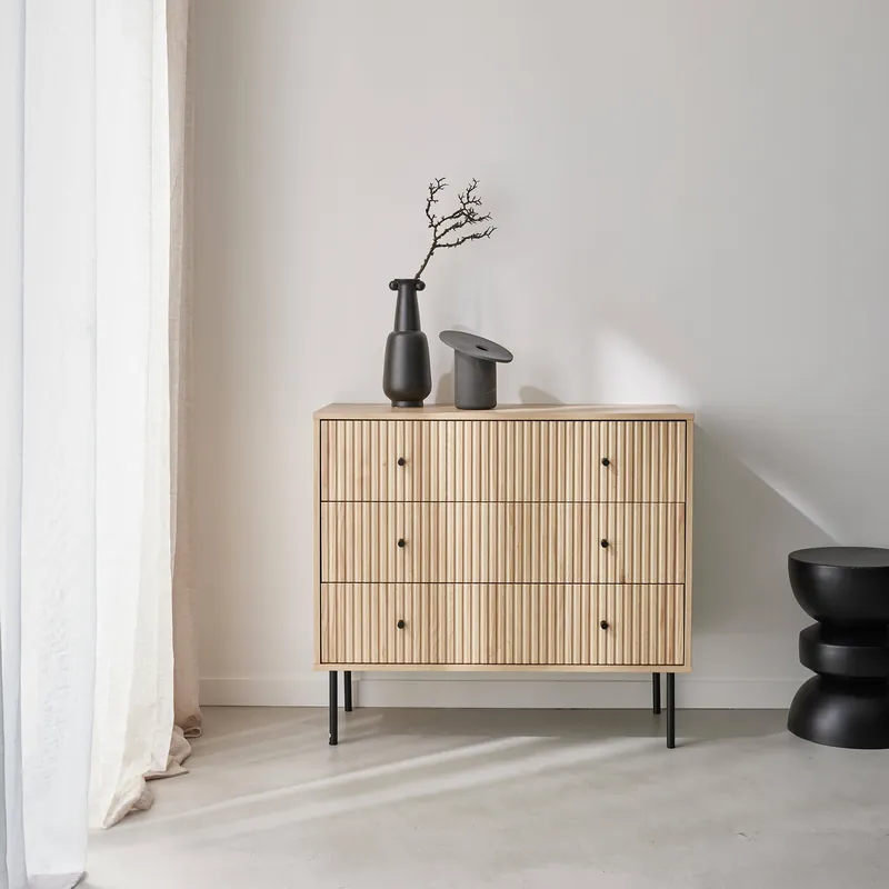 Cómoda con decoración de madera acanalada, 3 cajones - Cómodas
