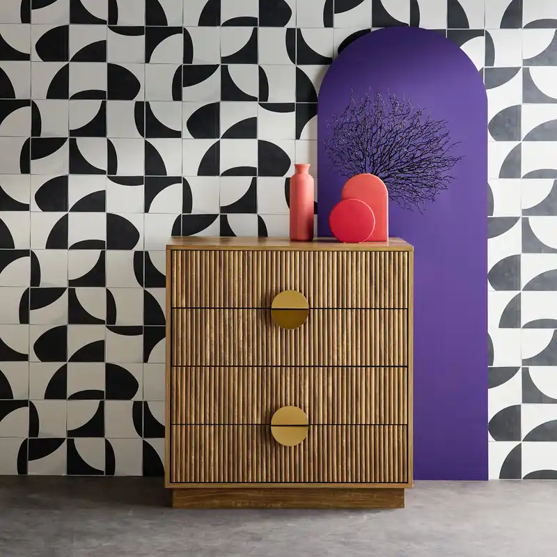 Cómoda de 4 cajones con ranuras efecto madera de mango - Cómodas