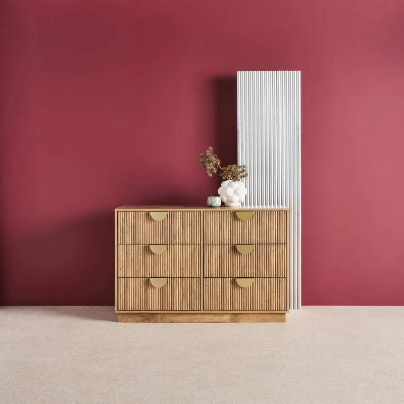 Cómoda efecto madera de mango con acabado ranurado, 6 cajones - Cómodas