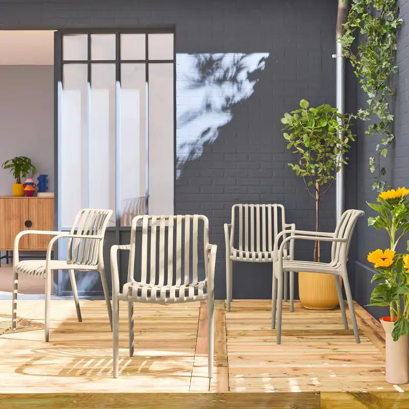 Sillón de jardín con diseño lineal, set de 4 - Sillas de jardín