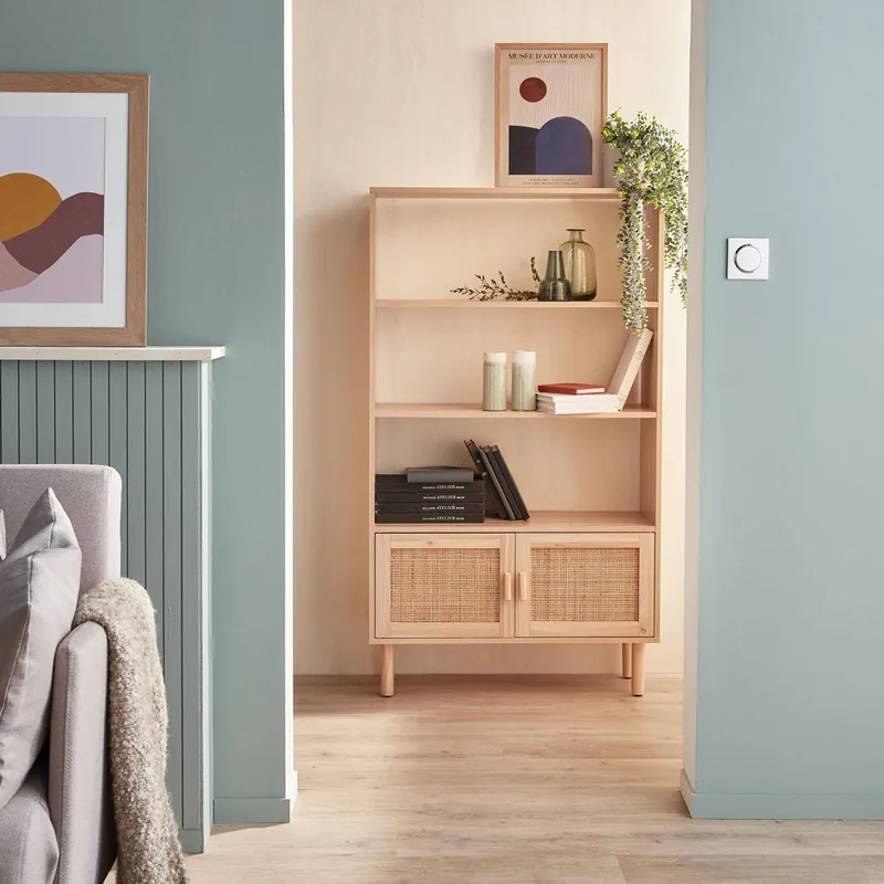 Librería con caña y efecto madera, 3 niveles y 2 puertas - Muebles de almacenamiento