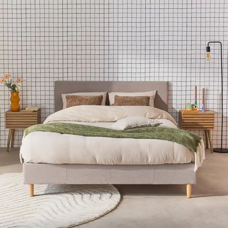Cama con somier y cabecero 140x190cm, acabado en tela - Camas de matrimonio