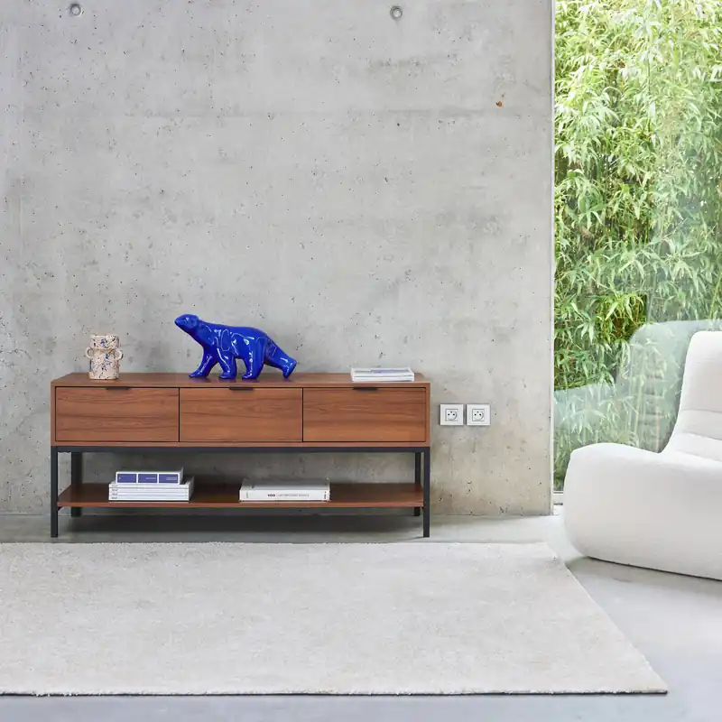 Mueble TV de nogal con 3 cajones, 130cm - Muebles de TV