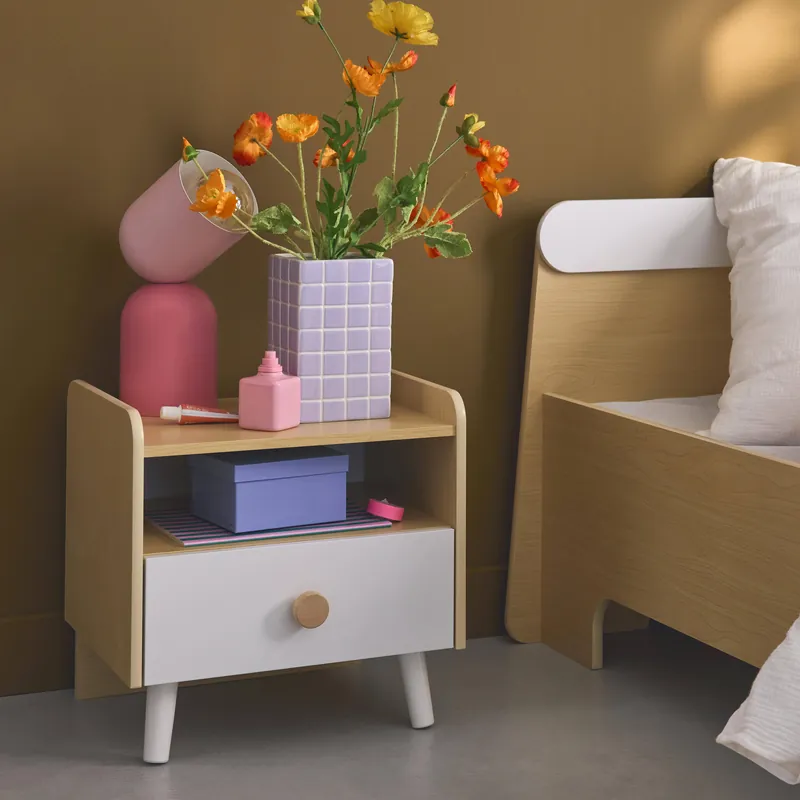 Mesita de noche infantil efecto madera, blanca - Mesitas de noche infantiles