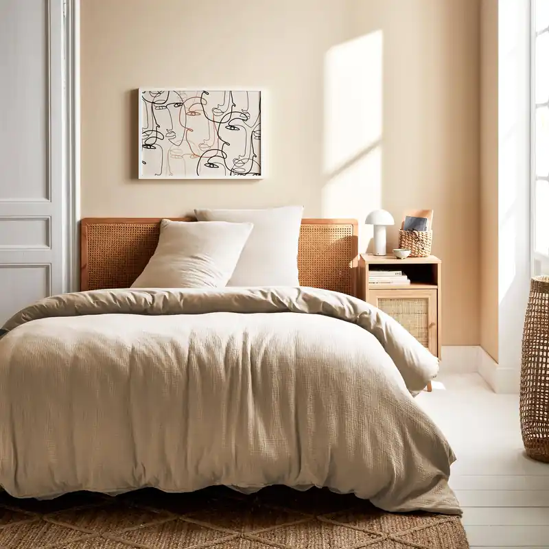 Ropa de cama de gasa y algodón beige