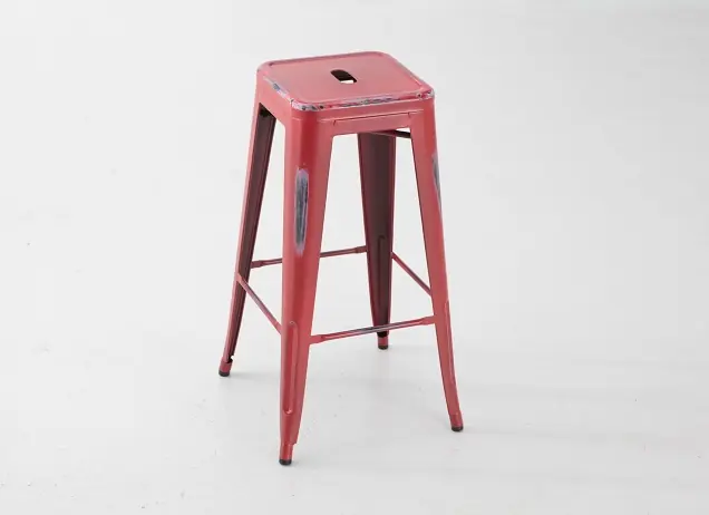 Taburete tolix rojo envejecido - Taburetes hosteleria