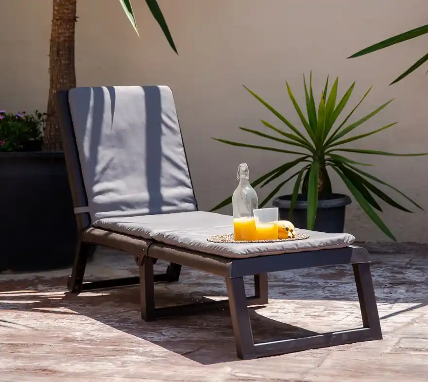 Tumbona plegable ABS wengue con cojin gris positano - Tumbonas aluminio