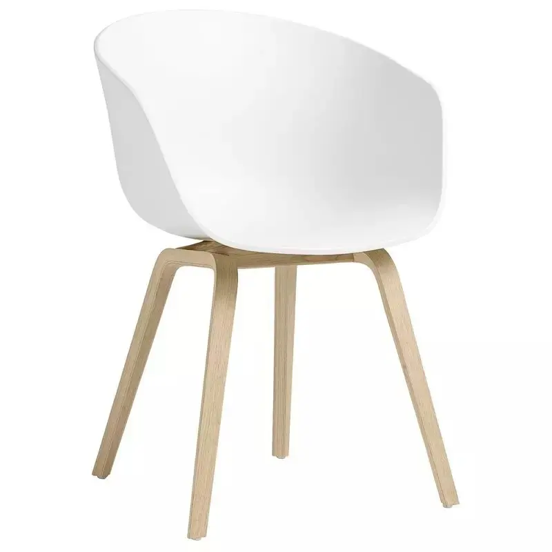 Sillon nordico TOM polipropileno blano y patas de madera - Sillas