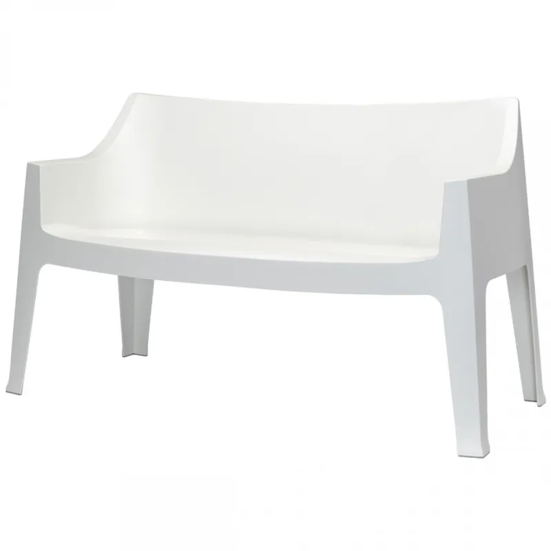 Sofá de exterior Coccolona fabricado íntegramente en Italia y disponible en tres acabados diferentes - Mueble de jardin