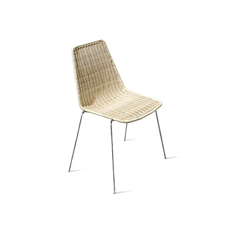 Horm Sin silla vintage apilable con estructura de metal y asiento de mimbre natural - Mueble de jardin