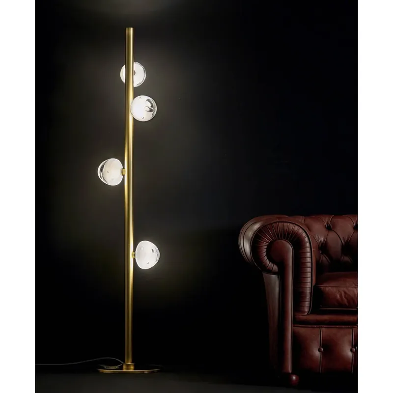 Lámpara de pie Diva de Esperia realizada con estructura de latón satinado y difusores de cristal - Iluminacion