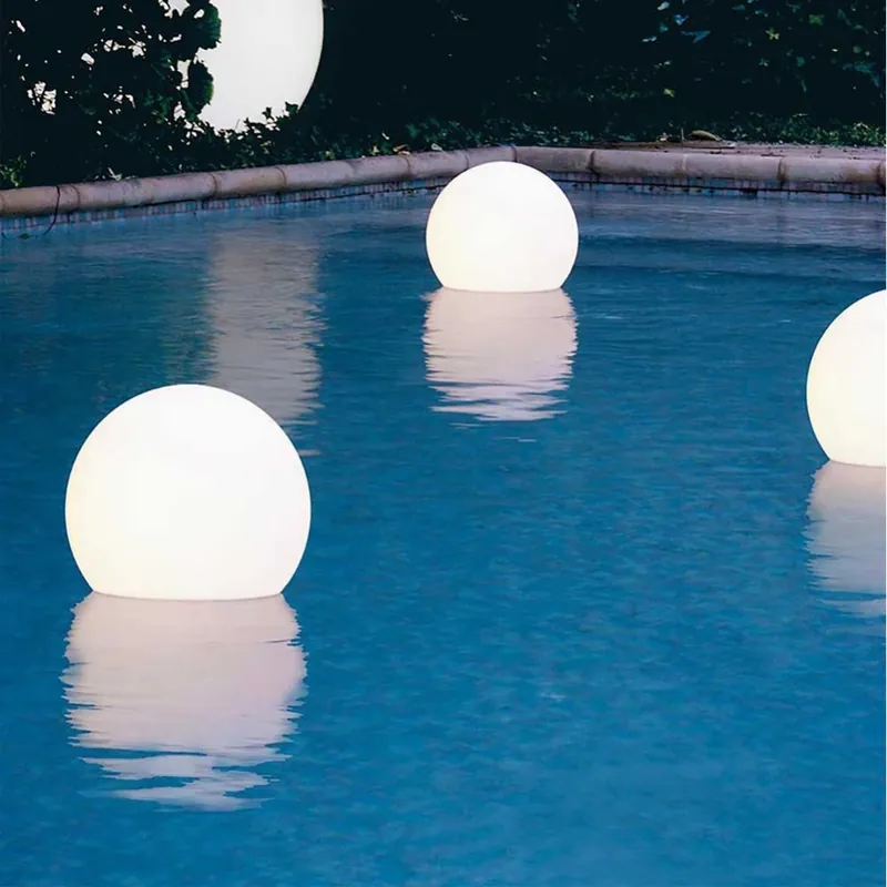 Tobogán Acquaglobo fabricado en polietileno flotante apto para piscinas - Mueble de jardin