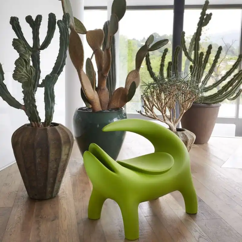 Diseño de diapositivas | Sillón Kroko diseñado por Marcantonio - Mueble de jardin