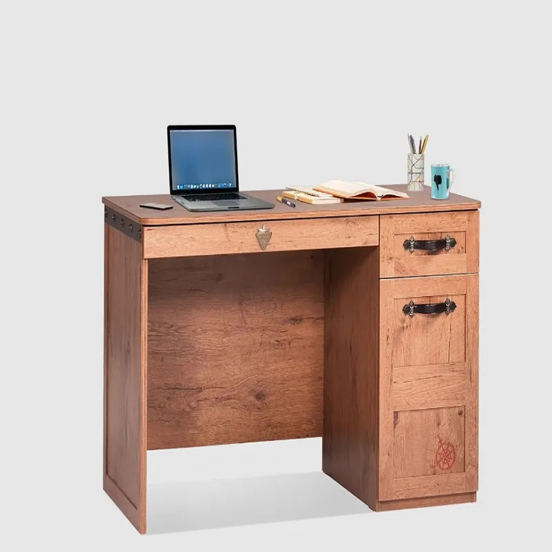Escritorio pirata de madera Cilek con dos cajones y estantes - zona de dormir