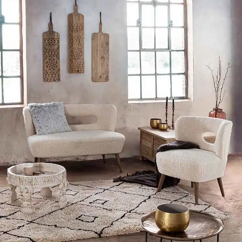 Sillón Cortina de Bizzotto tapizado en tela blanca - Vintage