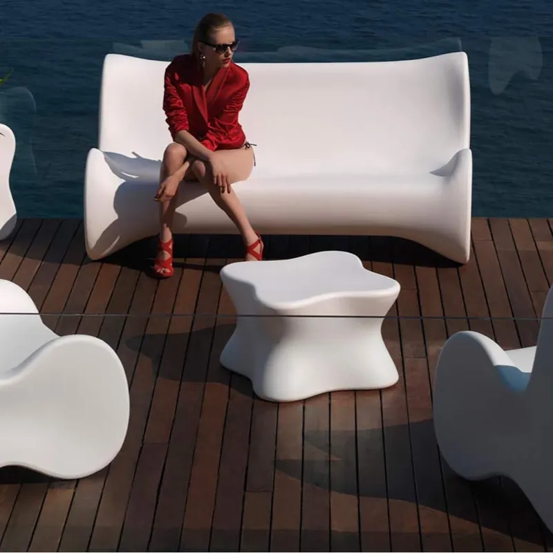 Sofá de exterior Vondom Pal diseñado por Karim Rashid - Mueble de jardin