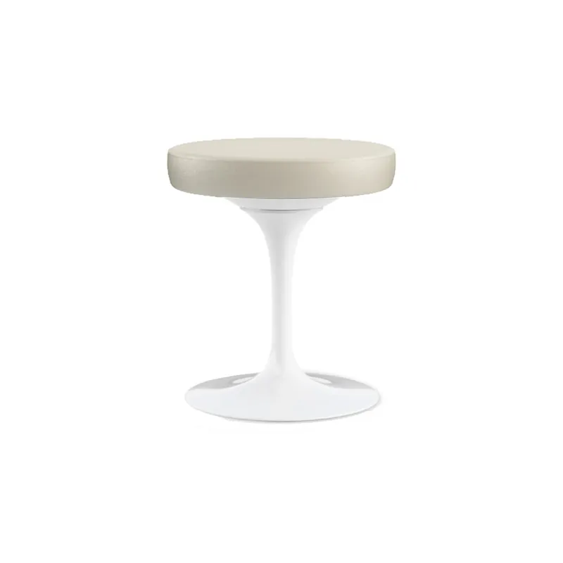 Taburete Tulip con asiento giratorio y base en fundición de aluminio blanco o negro. - Sala de estar