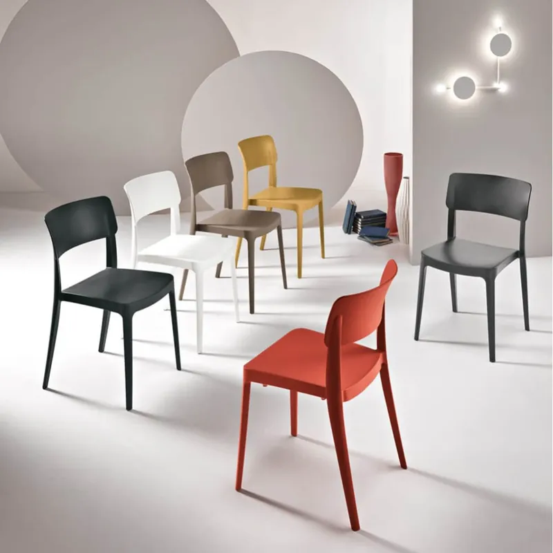 Sillas Ikone Casa Fra fabricadas en polipropileno. - Mueble de jardin