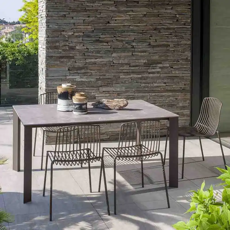 Mesa de exterior Altacom Scirocco con tapa de HPL y estructura de aluminio - Mueble de jardin