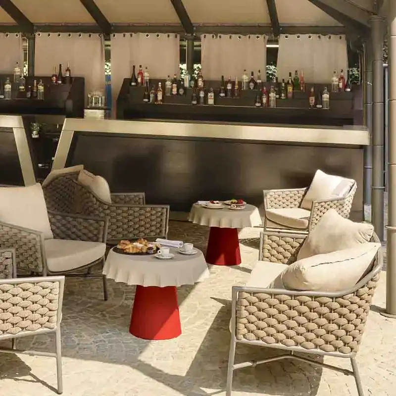 Mesa de centro de exterior Fizzz Slide Design | Diseño de tapa de botella - Mueble de jardin