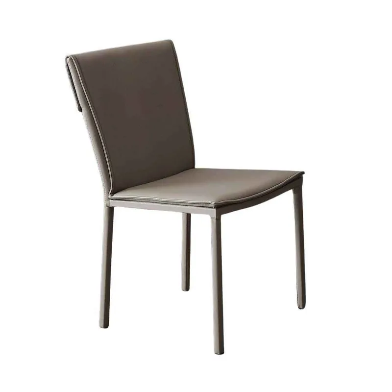 Silla de comedor Vogue tapizada en piel sintética – La Seggiola - Sala de estar