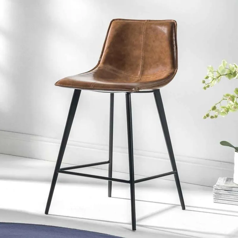 Taburete Dublin en piel sintética, altura del asiento 65/80 cm – La Seggiola - Sala de estar