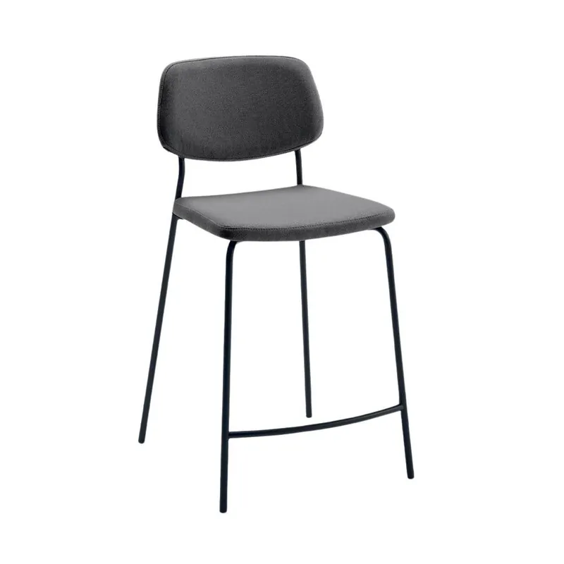 Taburete Ginger con respaldo tapizado en terciopelo – La Seggiola - Sala de estar