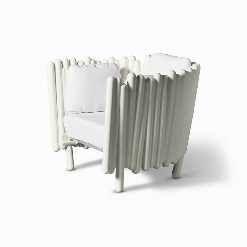 Sillón Serralunga Canisse apto tanto para uso interior como exterior. - Mueble de jardin