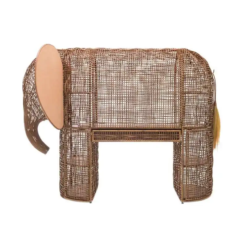 Aparador de elefante Kenneth Cobonpue Babar de estilo étnico - Sala de estar