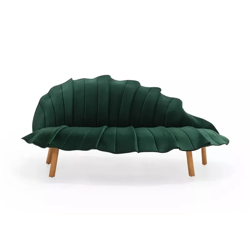 Sofá moderno Kenneth Cobonpue Sage, terciopelo con forma de hoja - Sala de estar