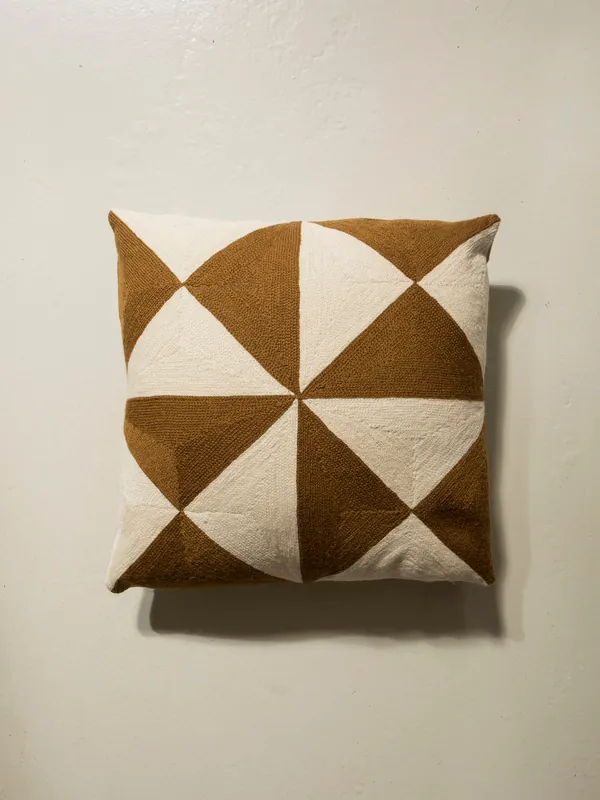 Almohadón Christian Marrón 02/29 40x40cm - Lindell & co