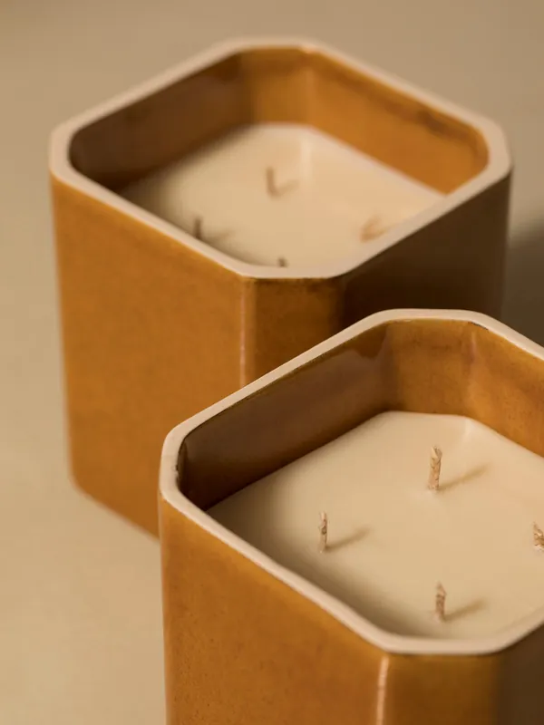 Vela Facettes madera de sándalo - Maison Sarah Lavoine