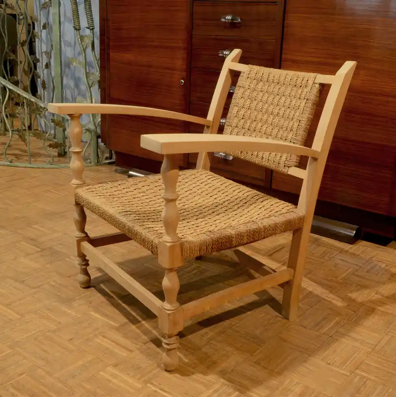 Pareja de butacas estilo Torres Clavé. - Sillones