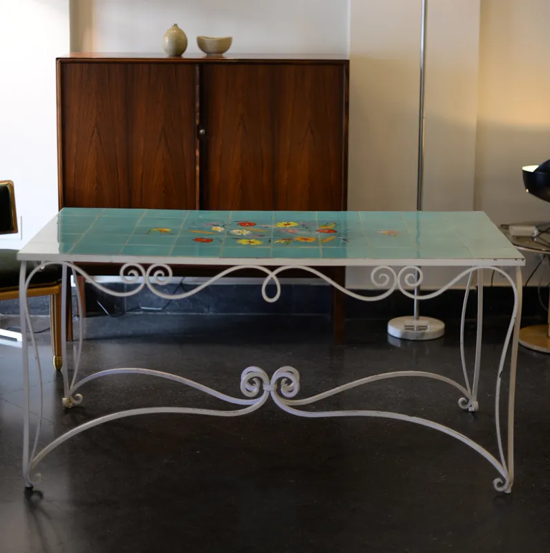 Mesa de hierro forjado y tapa de azulejos - Mesas de comedor