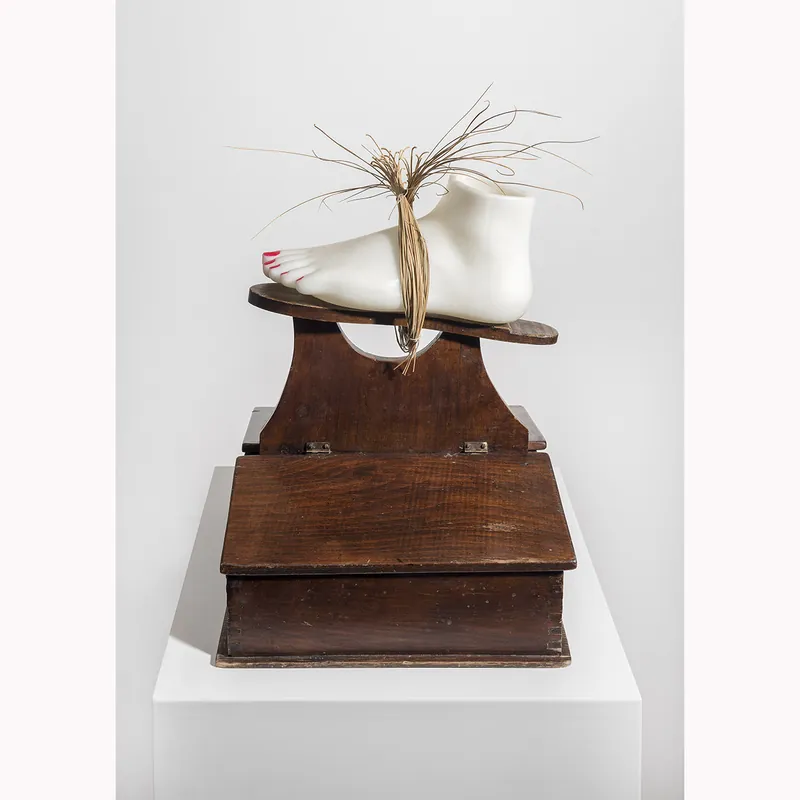 Carmen Calvo. «El pedestal es…», 2017.