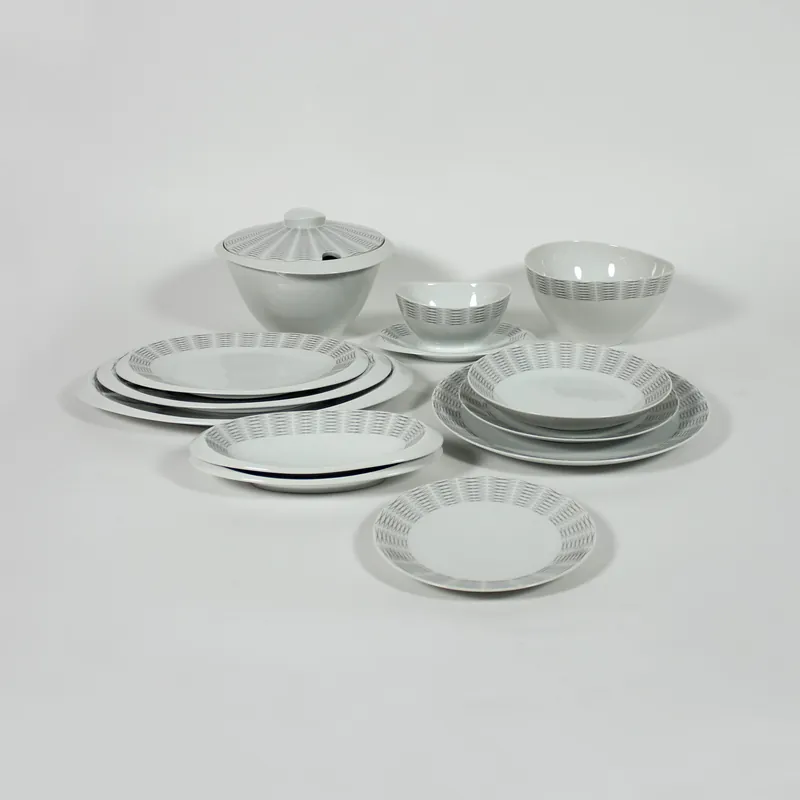Vajilla de porcelana años 50. - Cerámica y Cristal