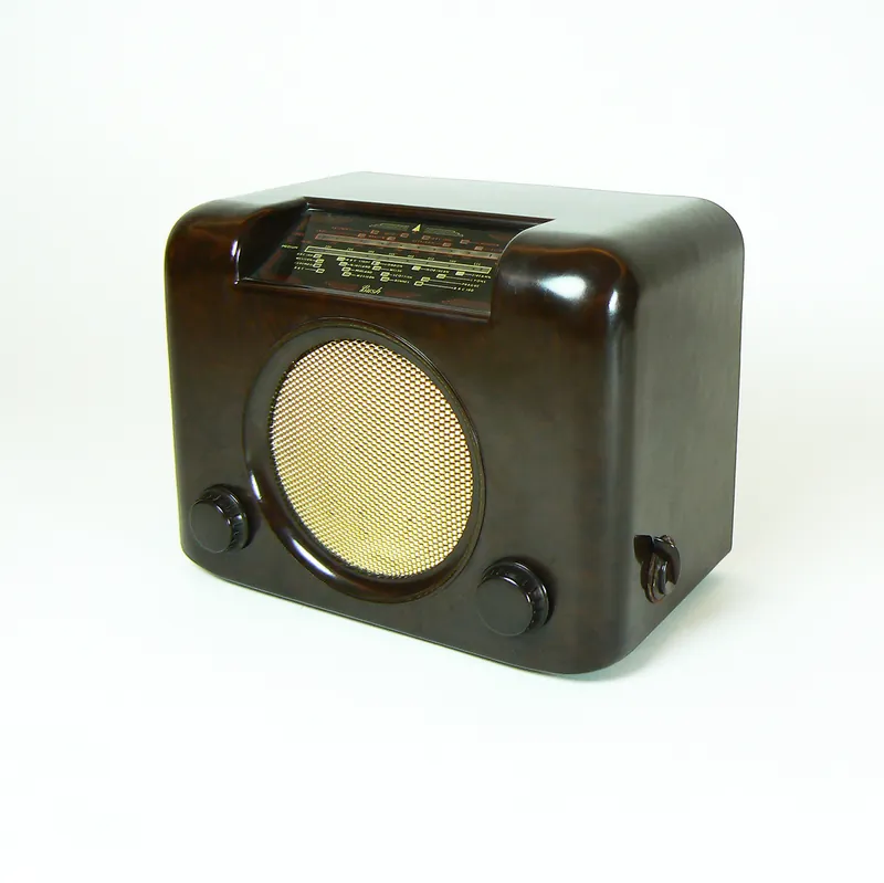 Radio BUSH - Antigüedades
