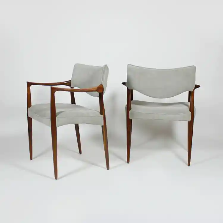 Pareja de sillas diseño danés en piel, años 50