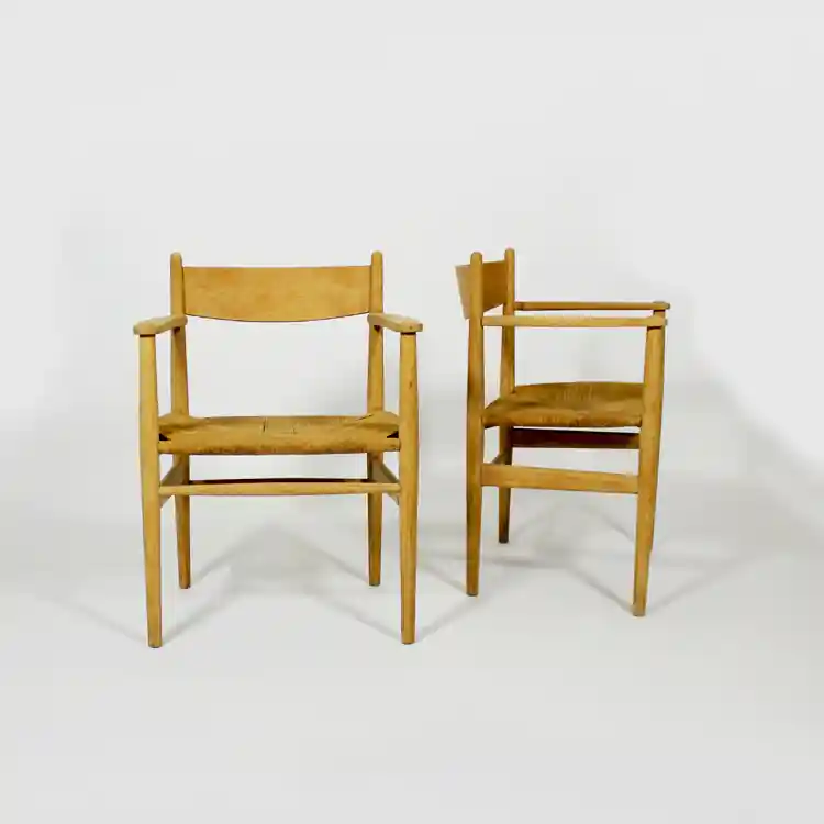 Pareja de sillas de Hans Wegner.