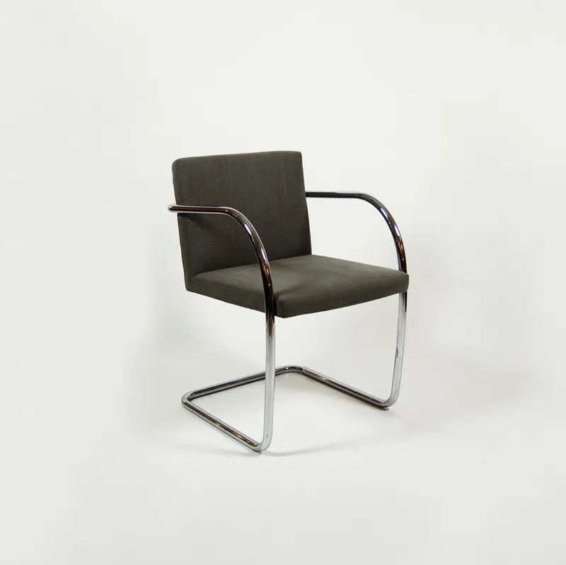 Conjunto de cuatro sillas Brno de Mies Van der Rohe.