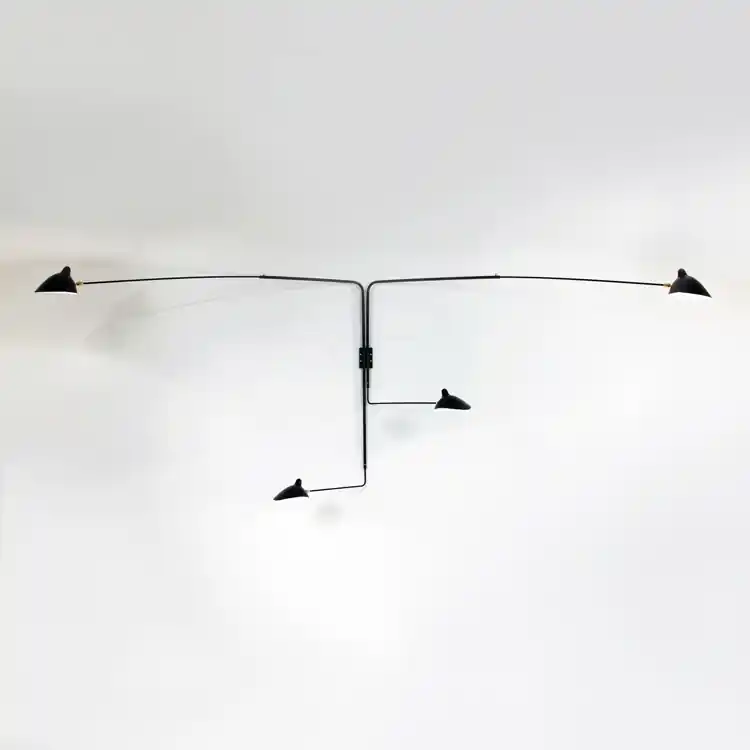 Aplique de cuatro brazos pivotantes - Serge Mouille